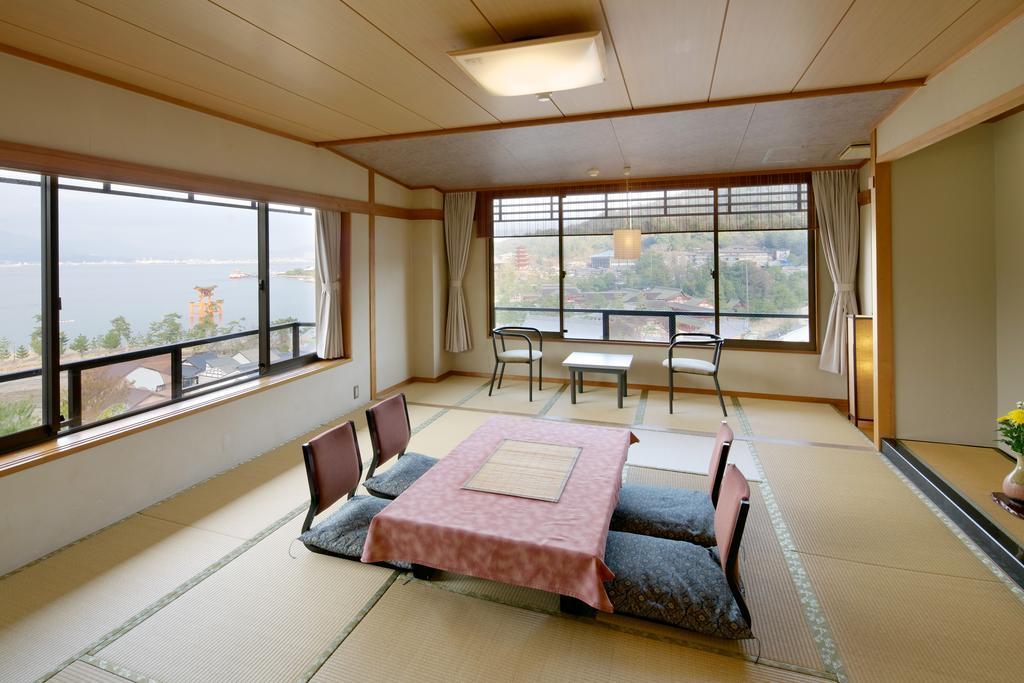 Jukeiso Hotell Hatsukaichi Exteriör bild