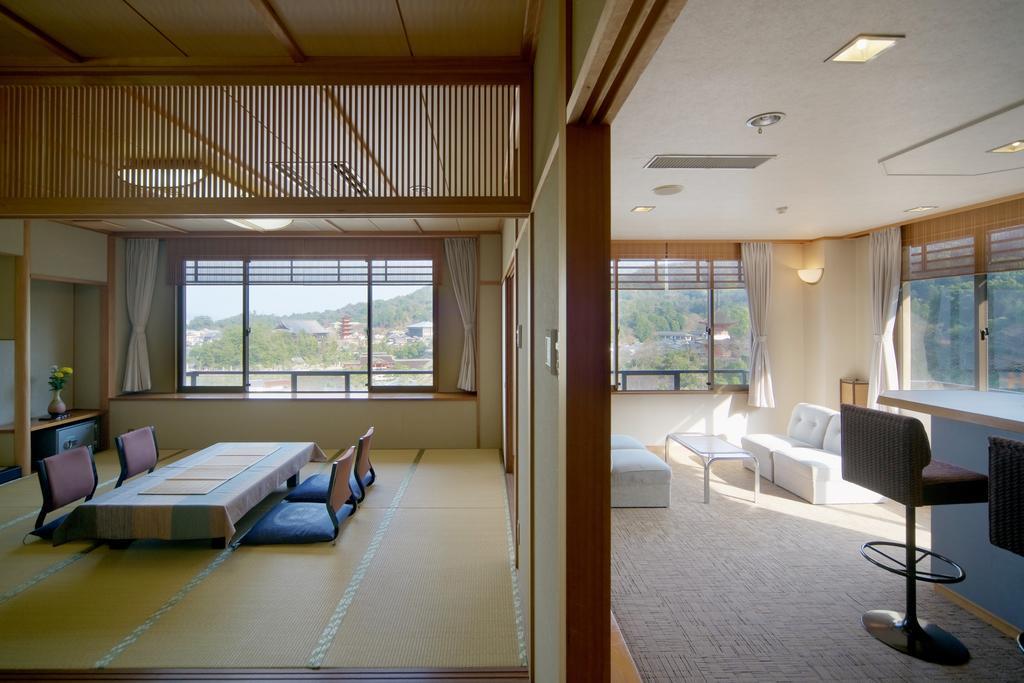 Jukeiso Hotell Hatsukaichi Exteriör bild